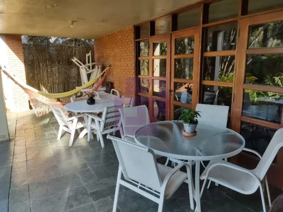 Imagem Casas / Sobrado na cidade de Guarujá