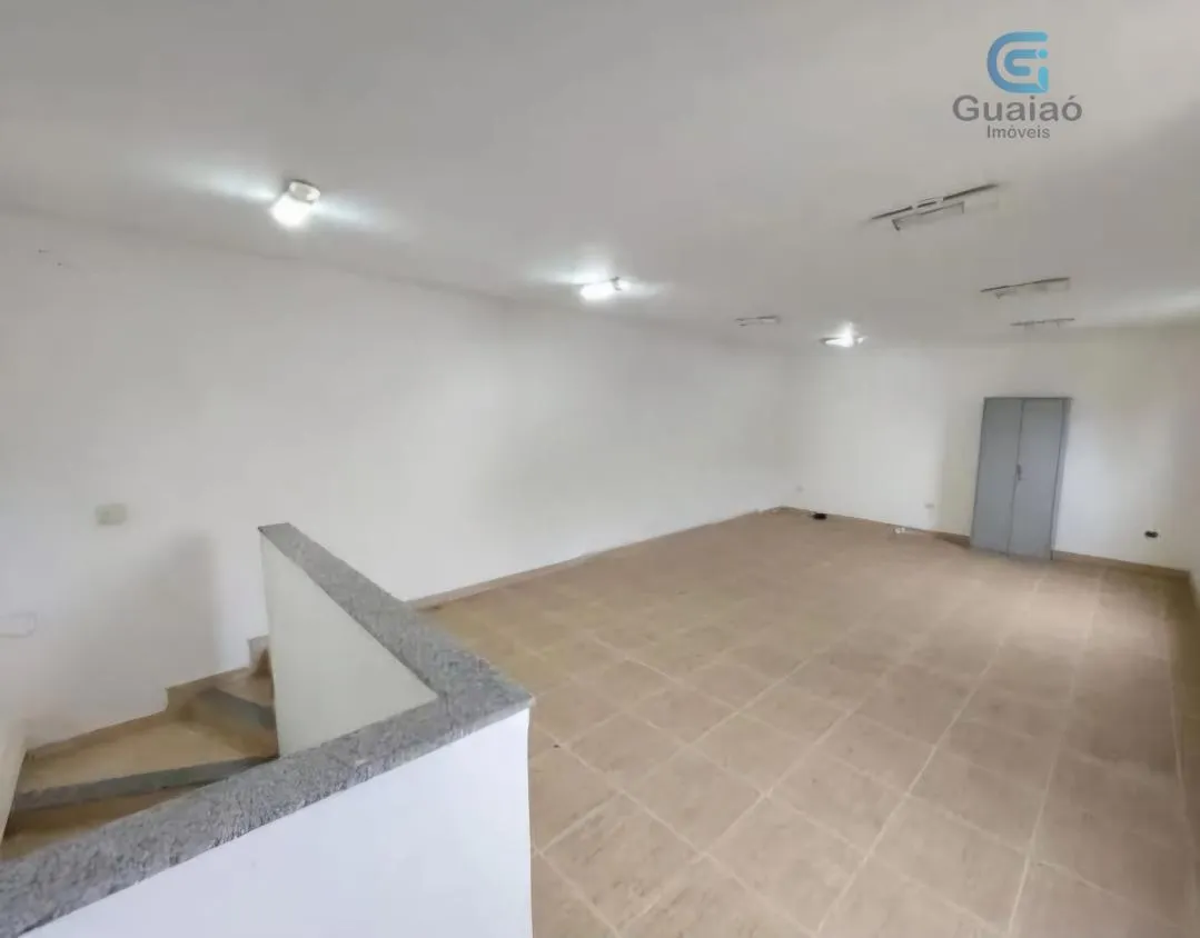 Imagem Vendo Terreno de 240 Mts c/ 2 Áreas construída no Estuário em Santos