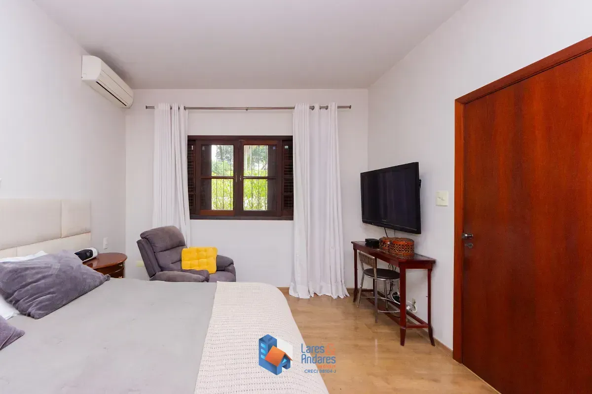 Imagem Casa para venda em Alto da Boa Vista com 4 quartos, sendo 2 suítes, 303m²