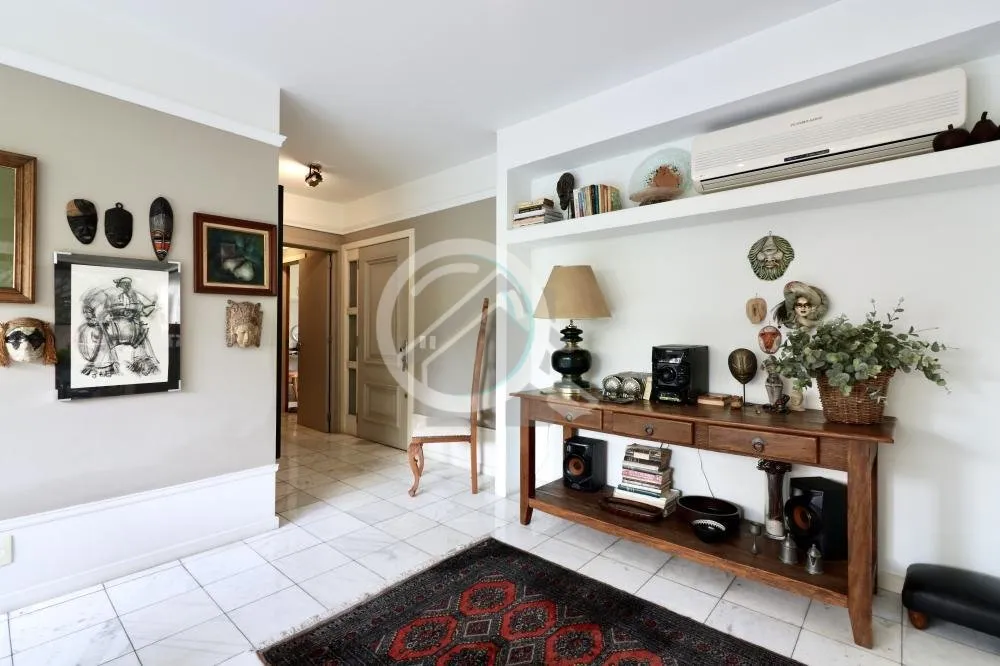 Imagem Raro apartamento andar inteiro, parte nobre da Av. Bagé, 148m2 privativos, 3 vagas de garagem, ampl...