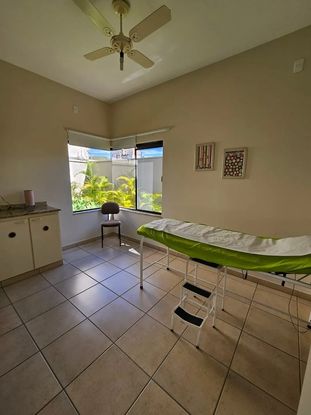 Imagem Comercial à venda e locação 5 Quartos, 2 Suites, 4 Vagas, 393.74M², Chácara Selles, Guaratinguetá - SP