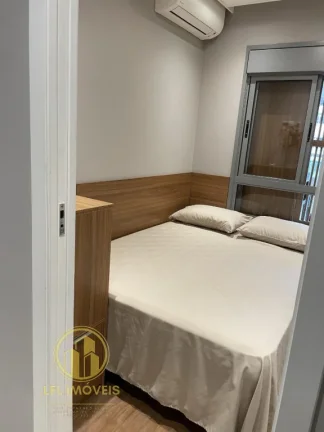 Imagem Apartamento Mobiliado para Venda, com 3 dormitórios e 2 vagas. Vila Madalena / Pinheiros