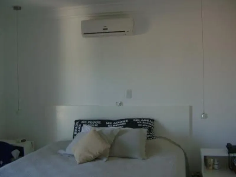 Imagem Espetacular chácara à venda em Valinhos-SP, bairro Joapiranga, com 3 quartos, 3 suítes, 2 salas, 6 banheiros, 8 vagas de garagem e 700m² de área.