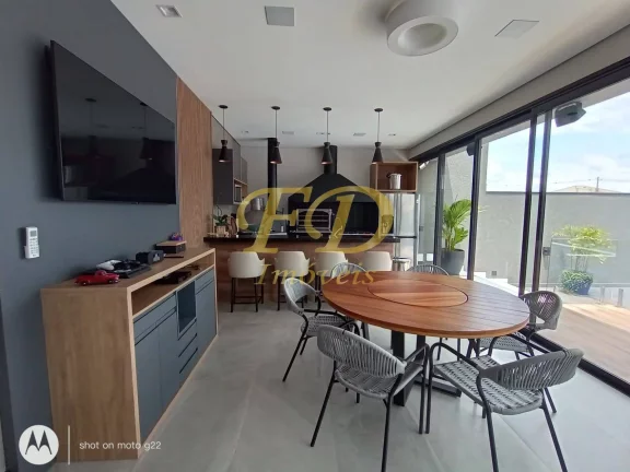 Imagem Casa de Alto Padrão em Condomínio Fechado em Mairiporã