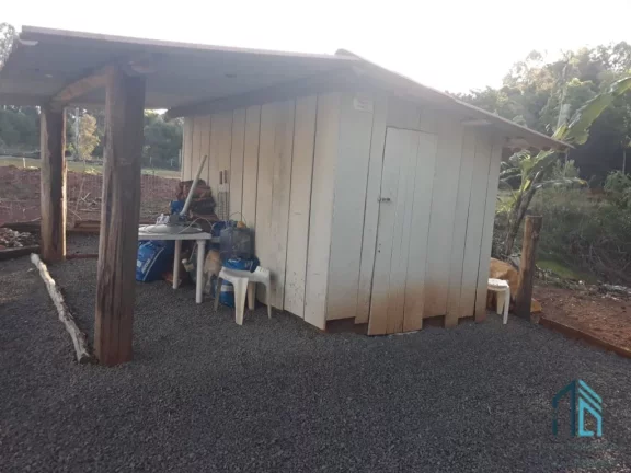 Imagem Chácara 4.000 mil m², com casa localizado em Enéas Marques - PR