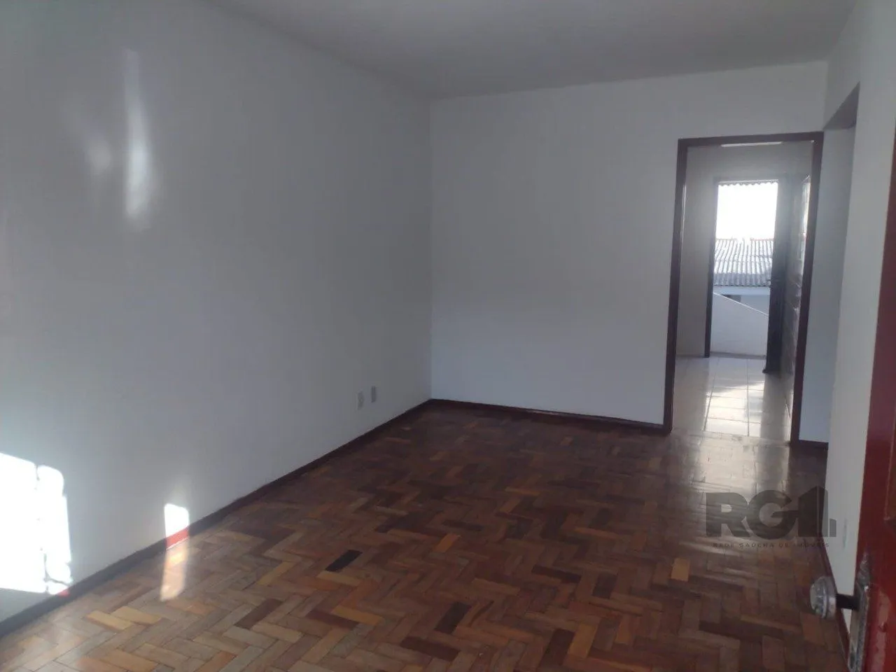 Imagem Casa 2 dormitórios, 1 vaga, Bairro Vila Cachoeirinha