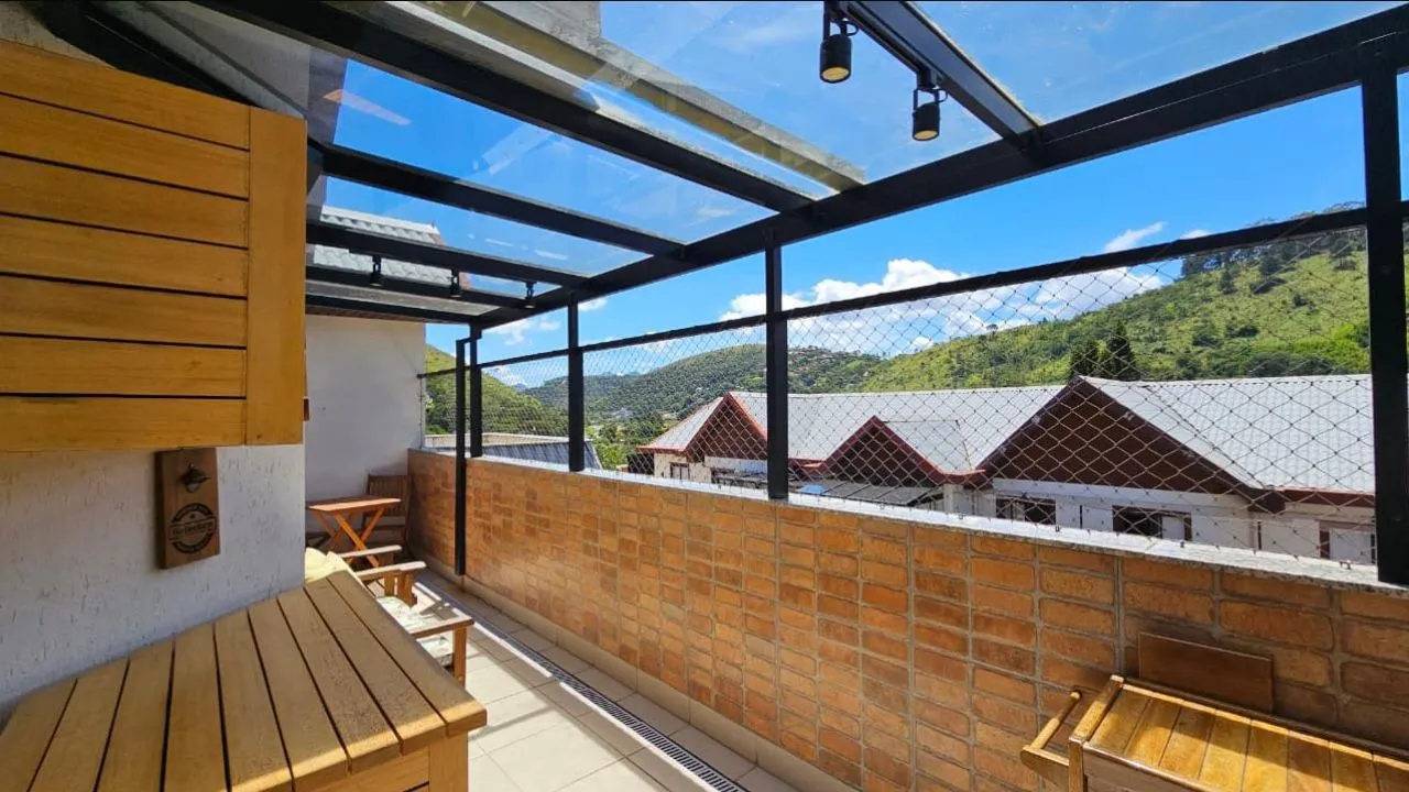 Imagem Apartamento para Venda em Petrópolis / RJ no bairro Itaipava