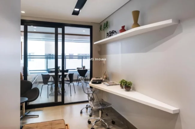 Imagem Apartamento à venda em Moema, São Paulo-SP: 1 quarto, 1 banheiro, 34m² de área.