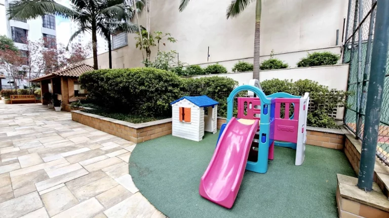 Imagem Apartamento lindo e reformado à venda, 4 quartos, condomínio completo, torre única, 3 vagas!!