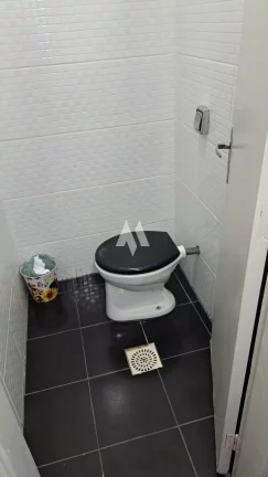 Imagem Sala Comercial à venda com 1 sala e pronta para uso no Centro de São Vicente/SP