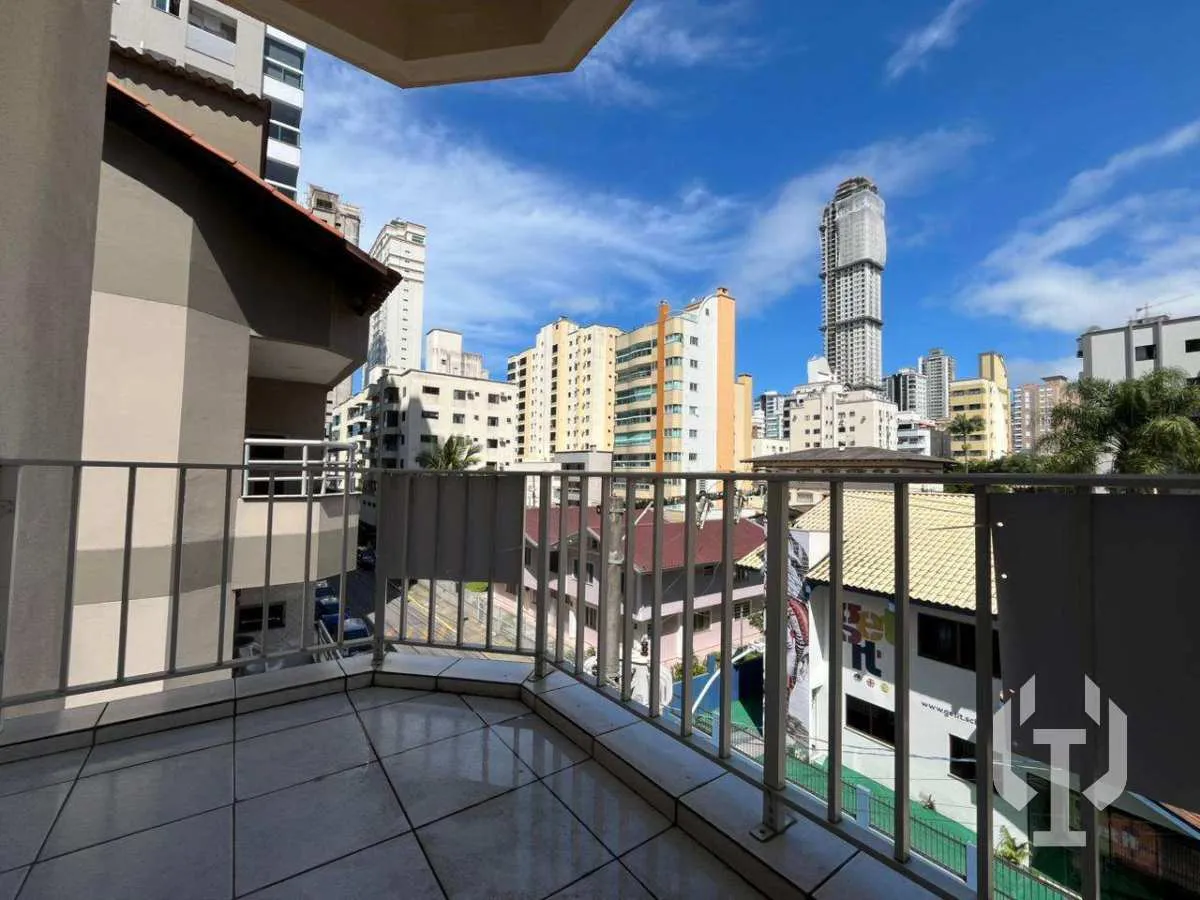 Imagem Apartamento à venda, no Edificio dos estados em Itapema, Meia praia, com 3 quartos, 108m2