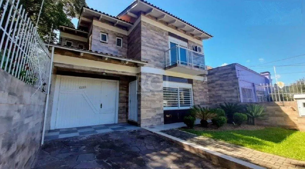 Imagem Casa para Venda - 171.46m², 3 dormitórios, sendo 1 suites, 4 vagas - Medianeira