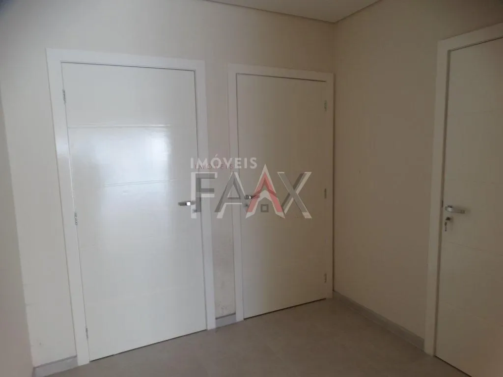 Imagem Sala Comercial à venda no centro, perfeito para seu negócio