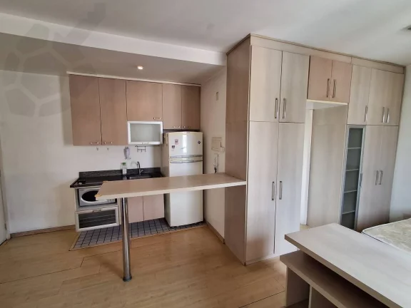 Imagem LOCAÇÃO * ESTUDIO * SEMI MOBILIADO * ANDAR ALTO * 1 VAGA