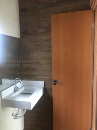 Imagem CASA RESIDENCIAL em MANAUS - AM, FLORES