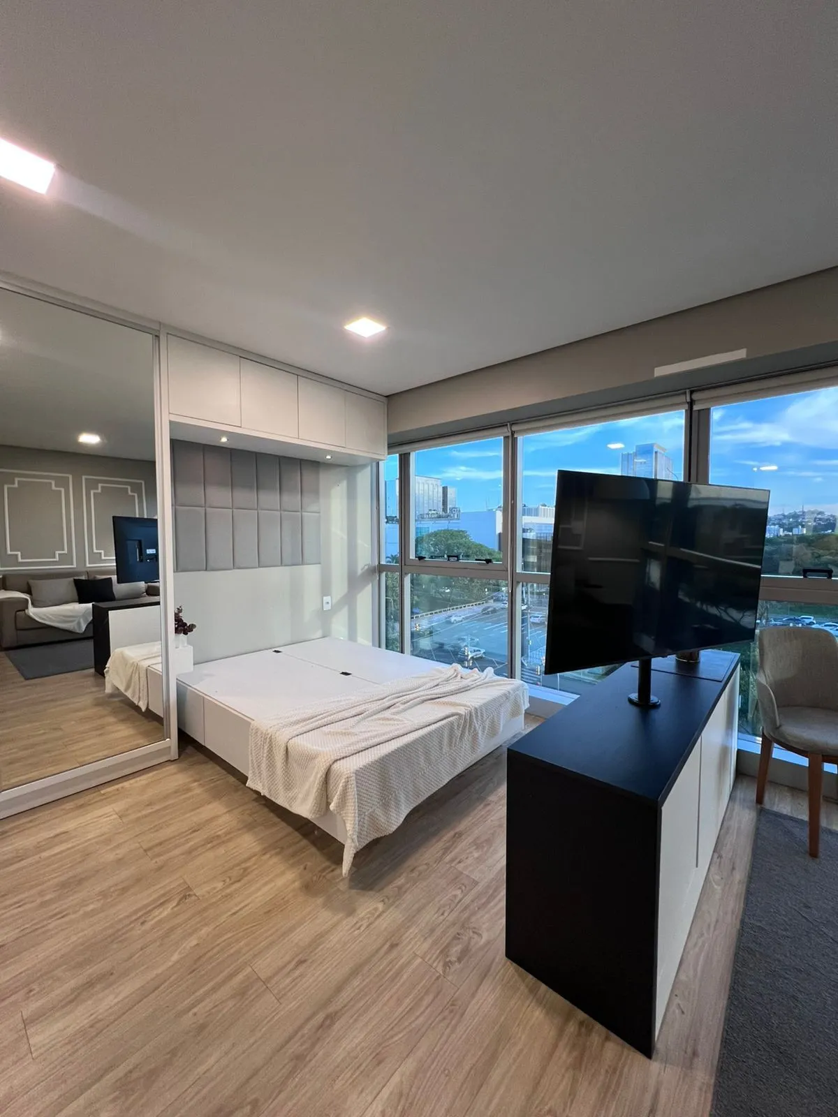 Imagem Apartamento 1 dormitório com vaga coberta para venda e locação no bairro Praia de Belas