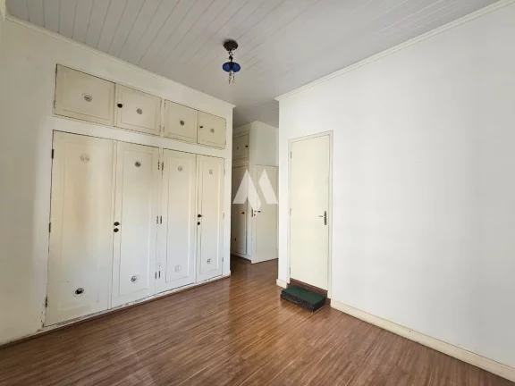 Imagem Apartamento 02 quartos, vista mar na quadra da praia no Boqueirão, garagem, dependência completa.