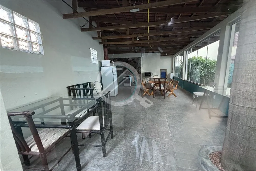 Imagem Bem-vindo ao seu novo lar na Azenha! Este encantador apartamento de um dormitório oferece o equilí...
