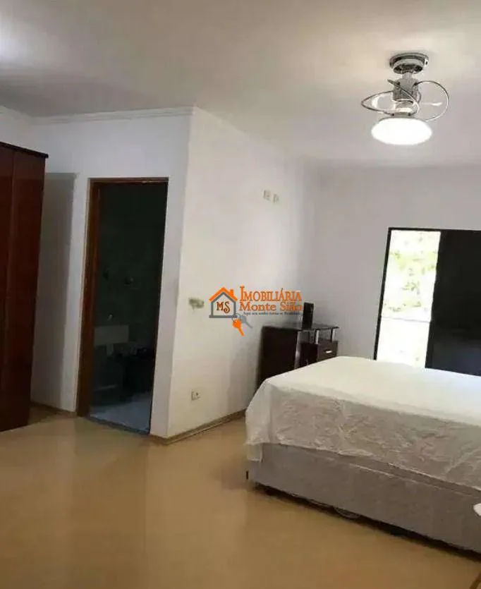 Imagem Sobrado com 3 dormitórios à venda, 250 m² por R$ 850.000 - Jardim Rosa de Franca - Guarulhos/SP