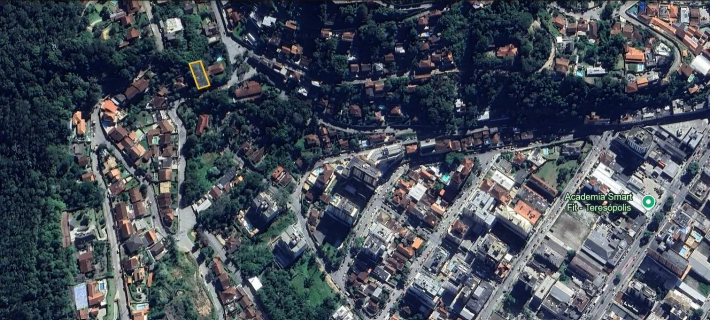 Imagem Terreno de 450m em localização central em bairro residencial