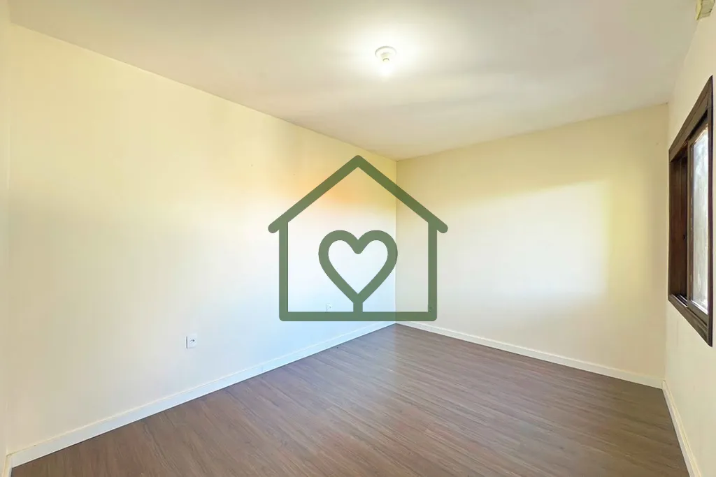 Imagem Está excelente casa destaca-se pelo conforto, amplitude e excelente distribuição dos ambientes, i...