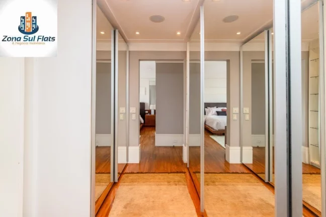Imagem Apartamento Alto Padrão à Venda Em Moema Com 4 Suítes e 5 Vagas