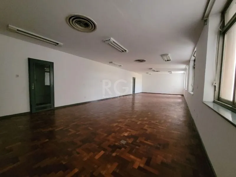 Imagem Amplo Conjunto Comercial 1.499m² no Centro Histórico de Porto Alegre