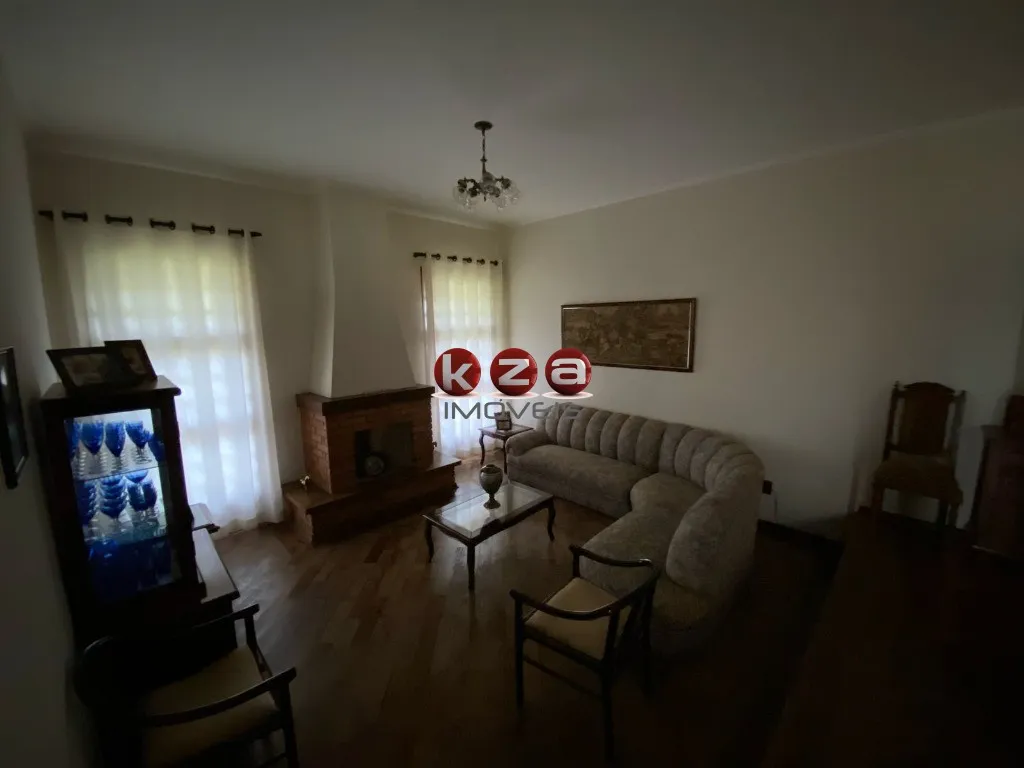 Imagem Chácara de luxo à venda em Valinhos-SP, com 4 quartos, 4 suítes e 15 vagas de garagem!