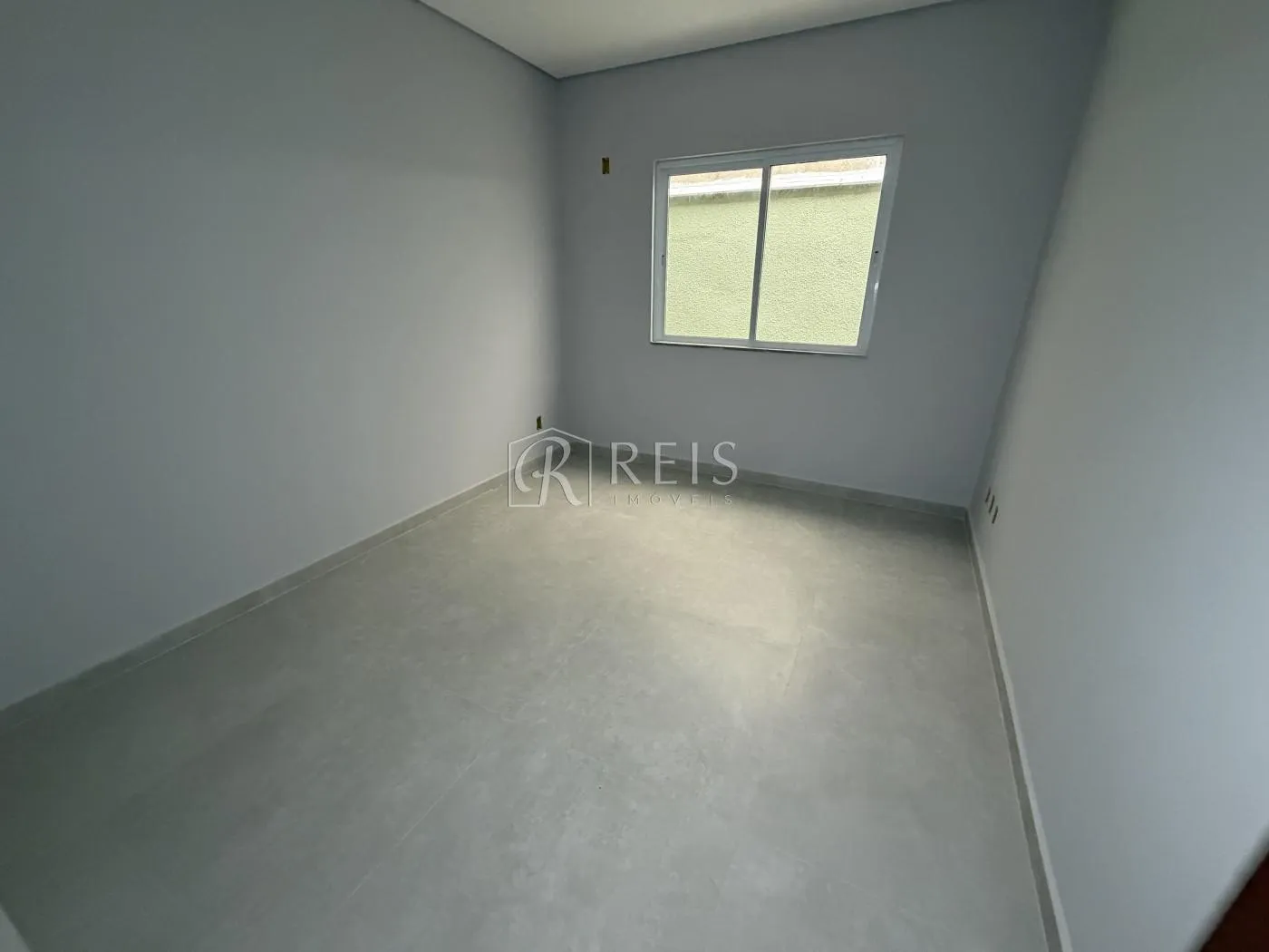 Imagem Casa para Venda em Rio das Ostras, Jardim Mariléa, 3 dormitórios, 1 suíte, 2 banheiros, 2 vagas