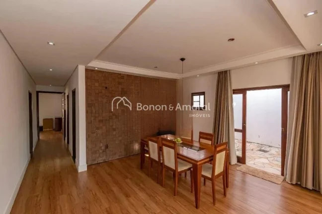 Imagem Com 219 m², esta casa oferece a combinação perfeita de conforto, e qualidade de vida em um dos co...