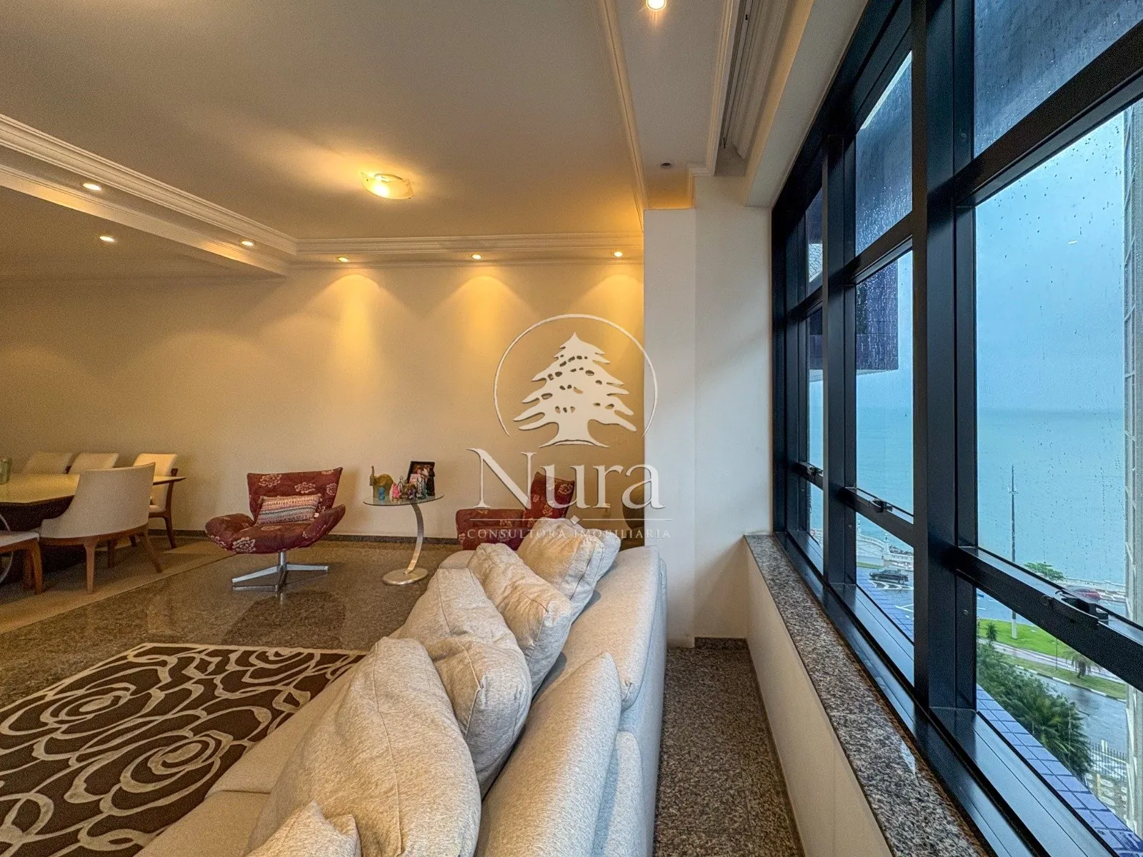 Imagem Apartamento de 3 quartos, 177m² no bairro Ponta da Praia, em Santos