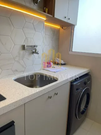 Imagem Maravilhoso apartamento dois dormitórios varanda repleto de planejados