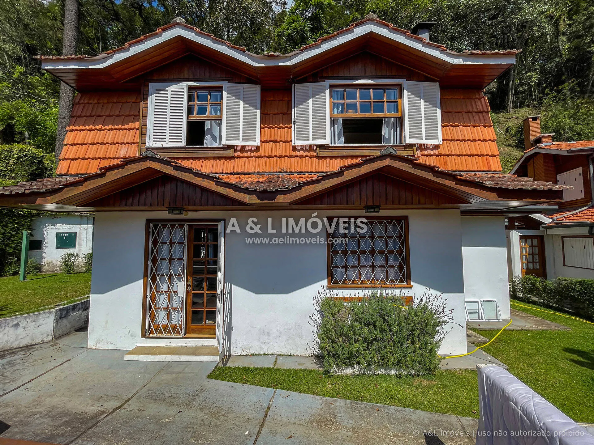 Imagem Casa em Campos do Jordão | 770,00 m² | Condomínio com 9 residências