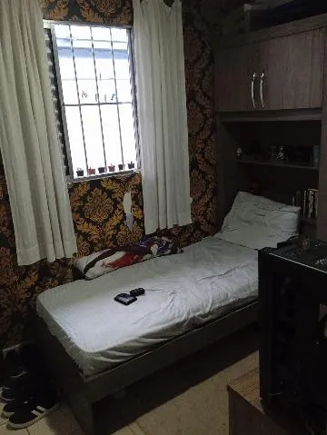 Imagem VENDA DE CASA TÉRREA NO BAIRRO DA PENHA, EM ARUJÁ/SP, 73m² com 3 quartos, sala de estar, área gourmet e garagem coberta para 02 autos. CONSULTE-NOS.
