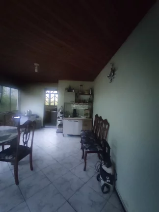Imagem Sítio a venda em Major Gercino, tem casa de alvenaria com 2.500m² aproximadamente de área de plantio. De fácil acesso, 5Km do centro do Major Gercino