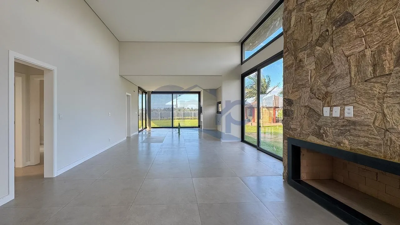 Imagem Casa de alto padrao com piscina privativa a venda na Costa do Mampituba, Passo de Torres/SC