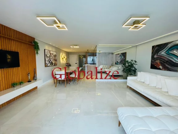 Foto do imóvel Apartamento 03 dormitórios todo reformado no Gonzaga próximo da praia por R$2.500.000,00