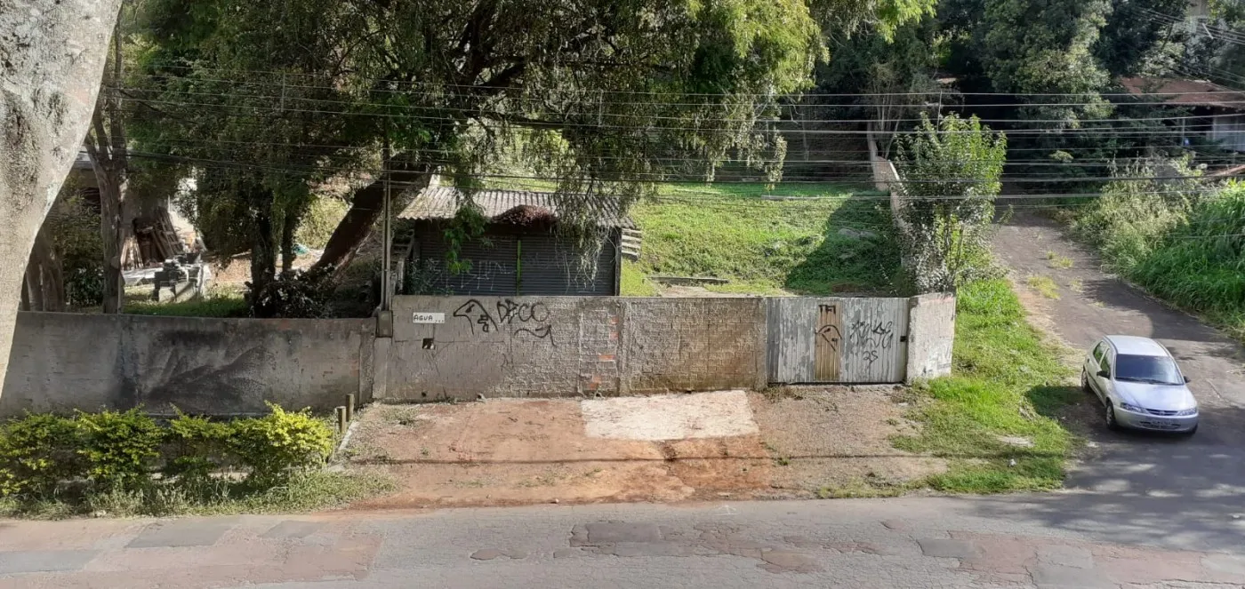 Imagem Terreno no Pilarzinho. 1600 m2. Faz 9 sobrados! R$ 1.700.000