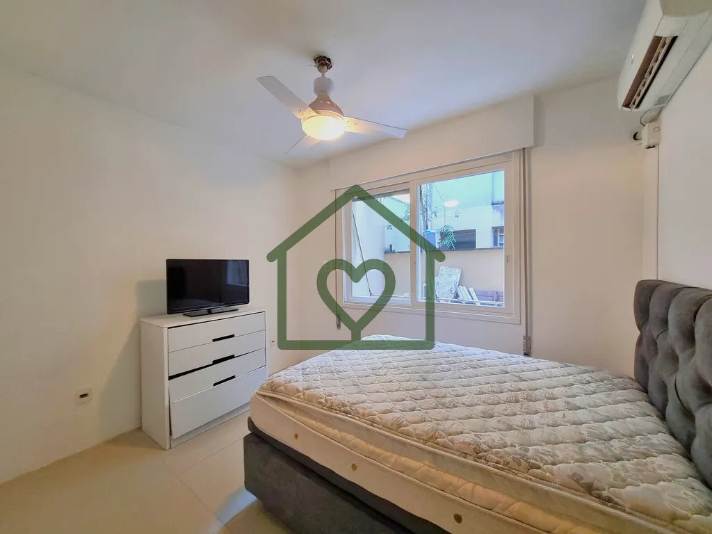 Imagem Apartamento para venda ou aluguel no bairro Mont Serrat, em Porto Alegre, com aproximadamente 48 m²...