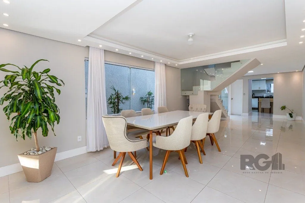 Imagem Casa sobrado no bairro Santo Antônio de 3 dormitórios e 3 vagas
