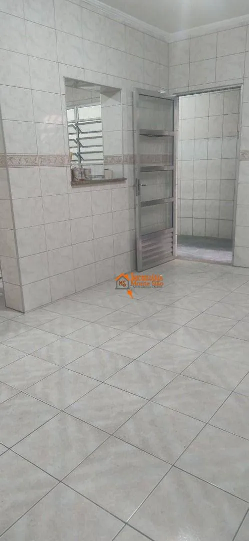 Imagem Casa com 3 dormitórios à venda, 311 m² por R$ 660.000,00 - Jardim Rosa de Franca - Guarulhos/SP