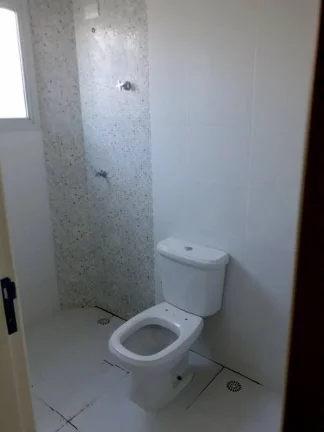 Imagem CASA ASSOBRADADA EM CONDOMIINIO COM SEGURANÇA 24 HS