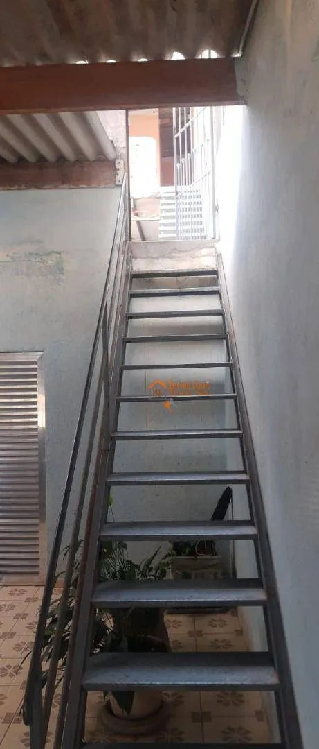 Imagem Casa com 5 dormitórios à venda, 200 m² por R$ 1.000.000,00 - Jardim Cumbica - Guarulhos/SP