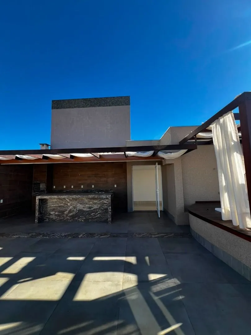 Imagem Cobertura com 4 dormitórios à venda, 180 m² por R$ 890.000,00 - Cidade Jardim - Patos de Minas/MG