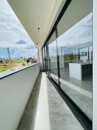 Imagem Casa à Venda no Condomínio Portal Ville Jardim Europa, Boituva | 3 Quartos (1 Suíte) | Área de Lazer Completa