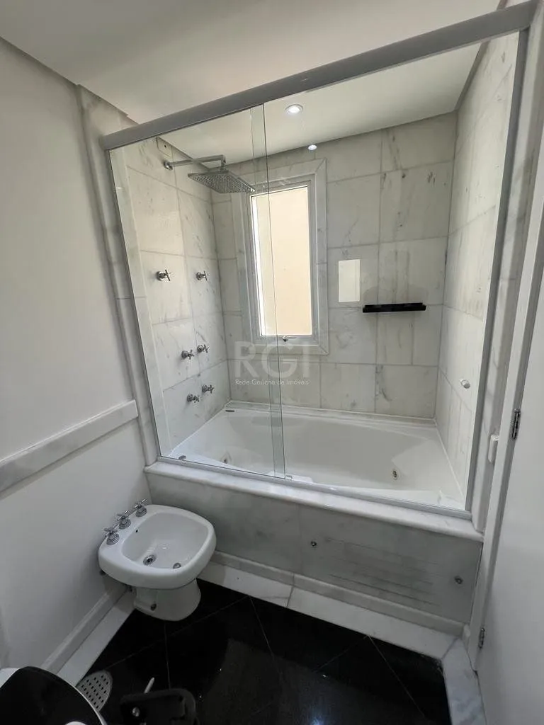Imagem Loft para Venda - 77.78m², 1 dormitório, sendo 1 suites, 2 vagas - Moinhos de Vento