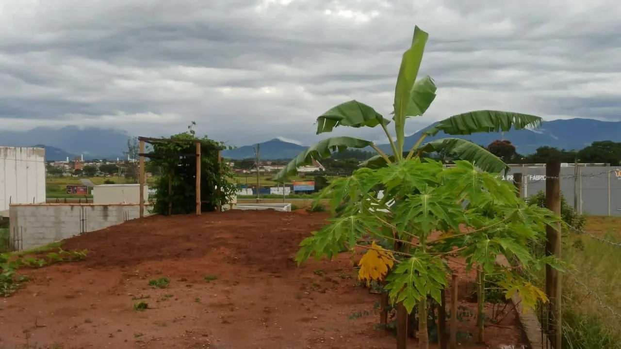 Imagem Terreno à venda 210M², Residencial e Comercial Cidade Jardim, Pindamonhangaba - SP