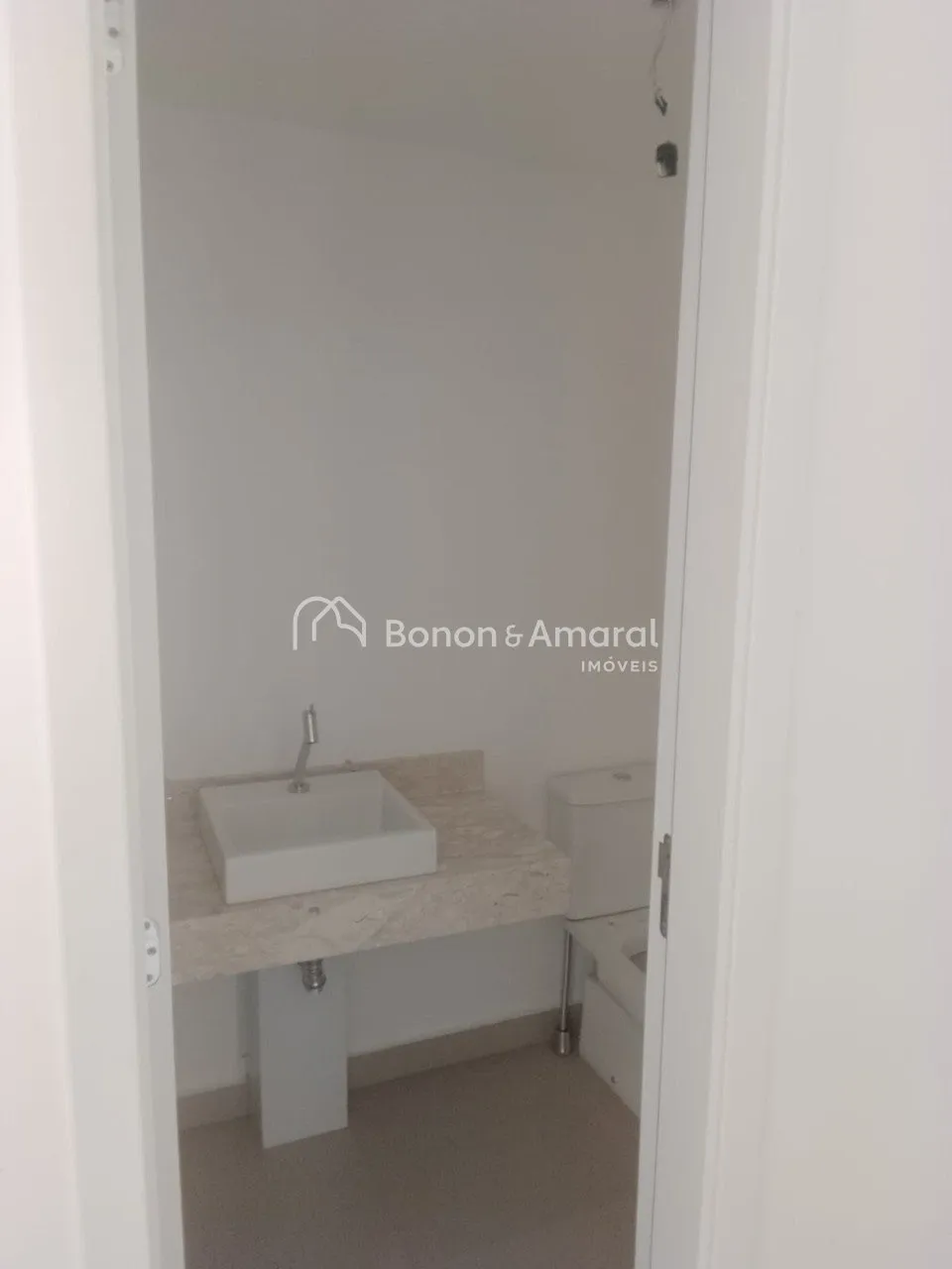 Imagem Duplex de Alto Padrão à Venda com 3 Suítes e 4 Vagas - 236,47 m²