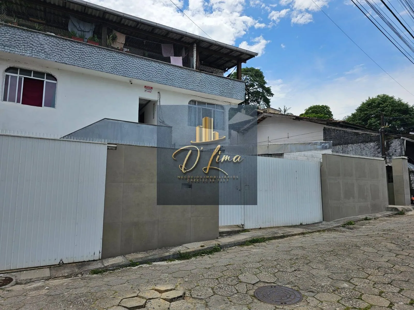 Foto do imóvel Prédio a venda com 17 apartamentos, na Trindade Florianópolis Sc em Rua José Ventura
