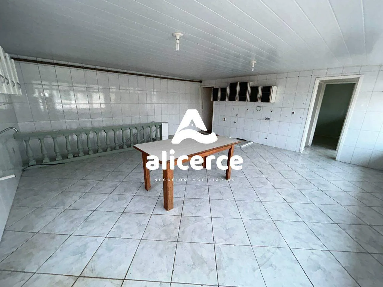 Imagem Casa à venda com 4 quartos 3 suítes, 240m² em Fazenda Santo Antônio São José
